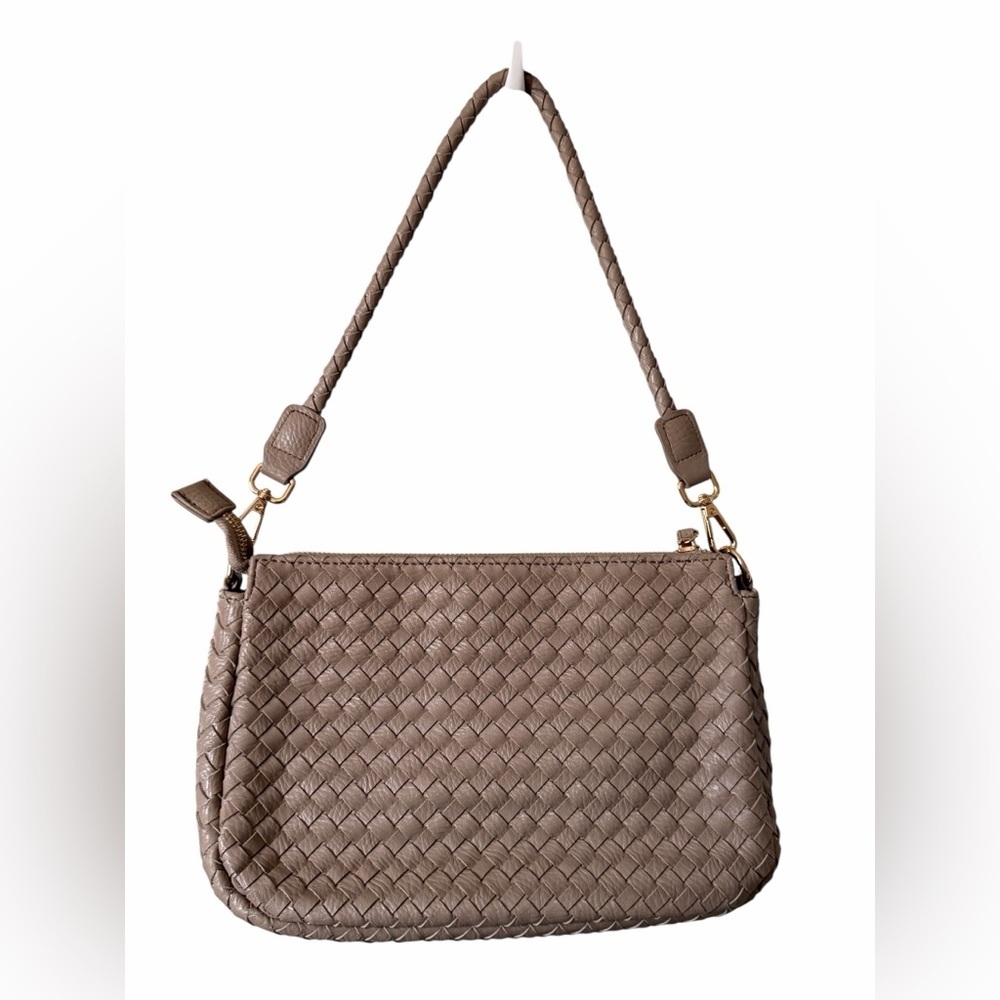 Modern + Chic Elegant Elle Woven shoulder/Crossbody Bag-gray